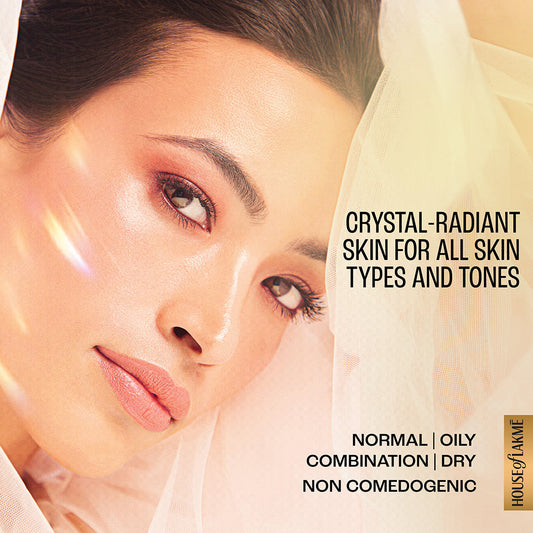 Lakmē Perfect Radiance Brightening Facewash with Niacinamide for Glowing Skin, 50gm