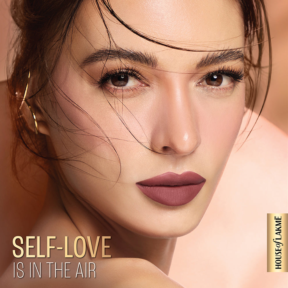 Lakmē Xtraordin-airy Lip Mousse