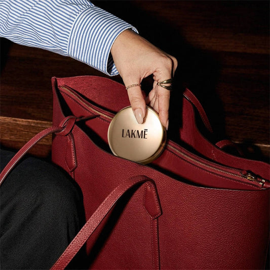 Lakmē 9to5 Powerplay Priming Powder Foundation - Natural Light - product image 13