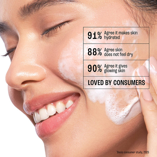 Lakmē Blush & Glow Strawberry + Vitamin C Jelly Face Wash