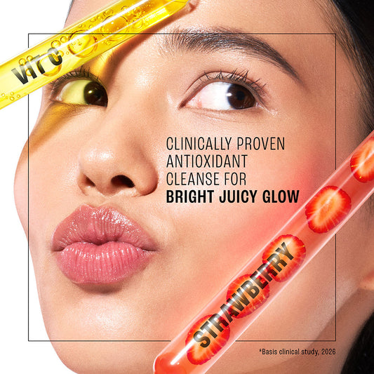 Lakmē Blush & Glow Strawberry + Vitamin C Jelly Face Wash